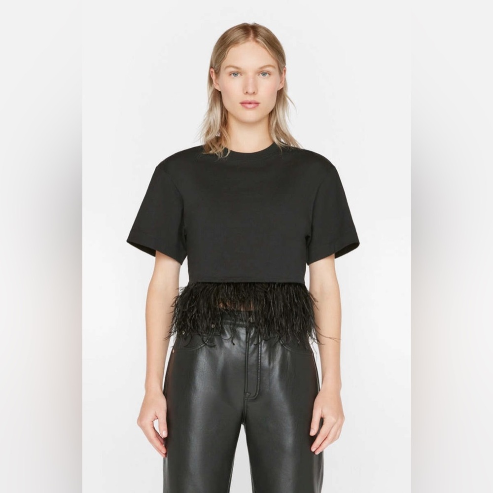 NWT $398 Frame Ostrich Feather Trim Crop T-Shirt In Noir - Picture 1 of 6